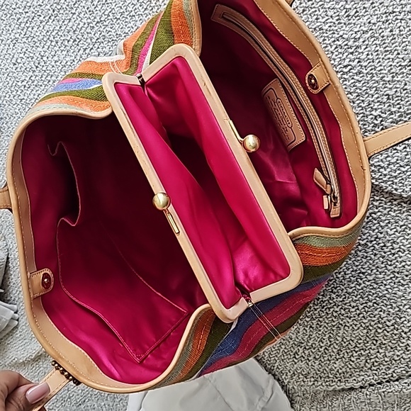 Coach Hamptons 10th Annv Archive Stripe Bag EUC - Picture 9 of 13